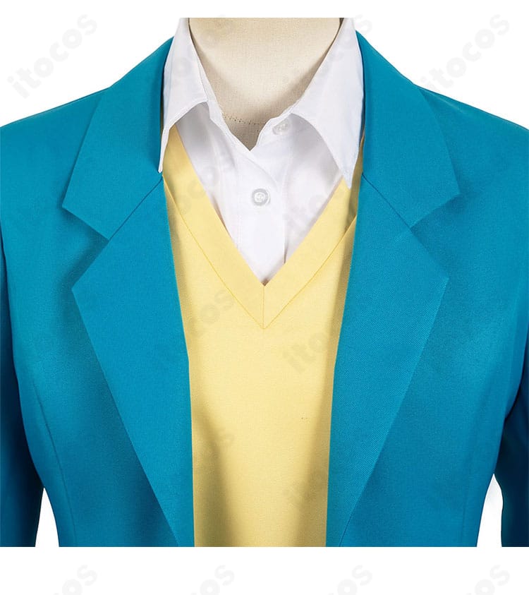 『アオのハコ』鹿野千夏 コスプレ 襟元のディテール（シャツとブレザーの合わせ）