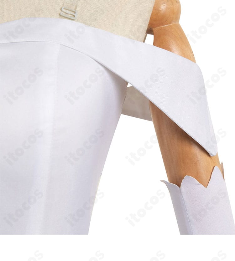 エミリア衣装の肩袖ディテール。縫製の精緻さと装飾パーツの立体感が分かるクローズアップ。