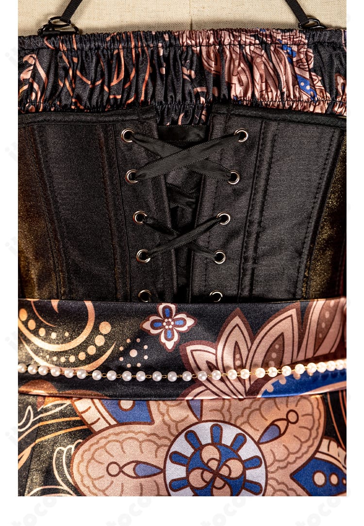 腰周りデザインとコルセットのライン。スタイルアップ効果を表現