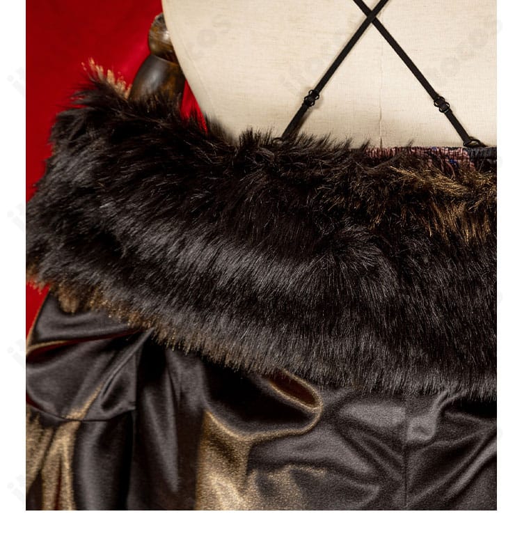 毛皮の襟の質感を示すアップ。ボリュームと高級感が伝わるディテール