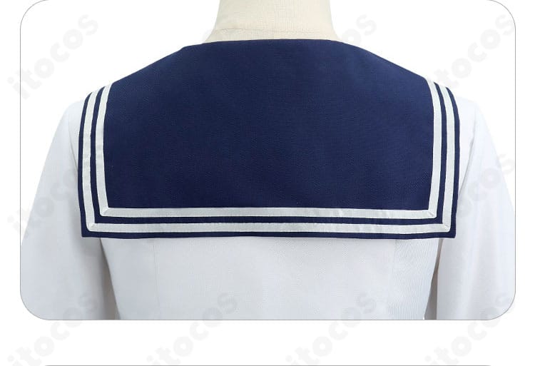 ショール風アクセントの装飾アップ。ドレープ感とエレガントな意匠を表現。