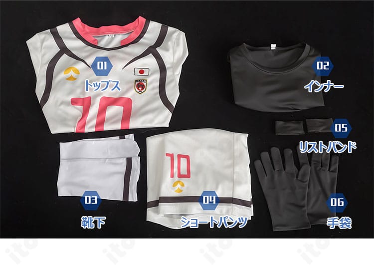 セット内容一覧。トップス、インナー、ショートパンツ、ソックス、リストバンド、手袋の同梱品を並べた写真