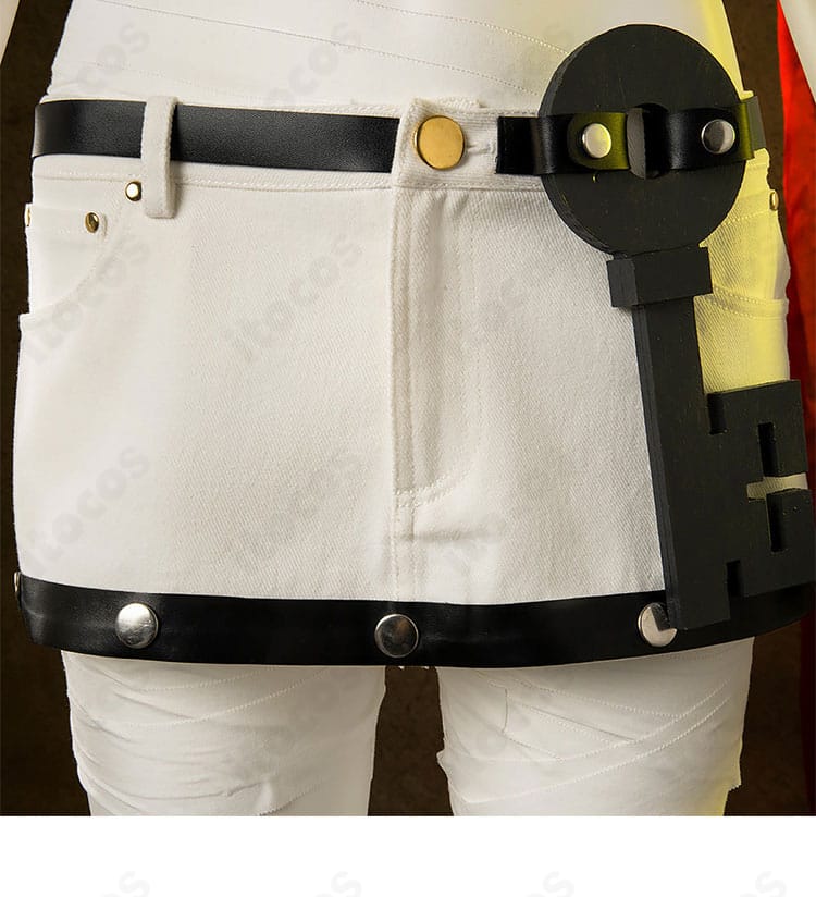 ショートパンツ正面の装飾アップ。A.B.A衣装のフロント意匠を強調した画像