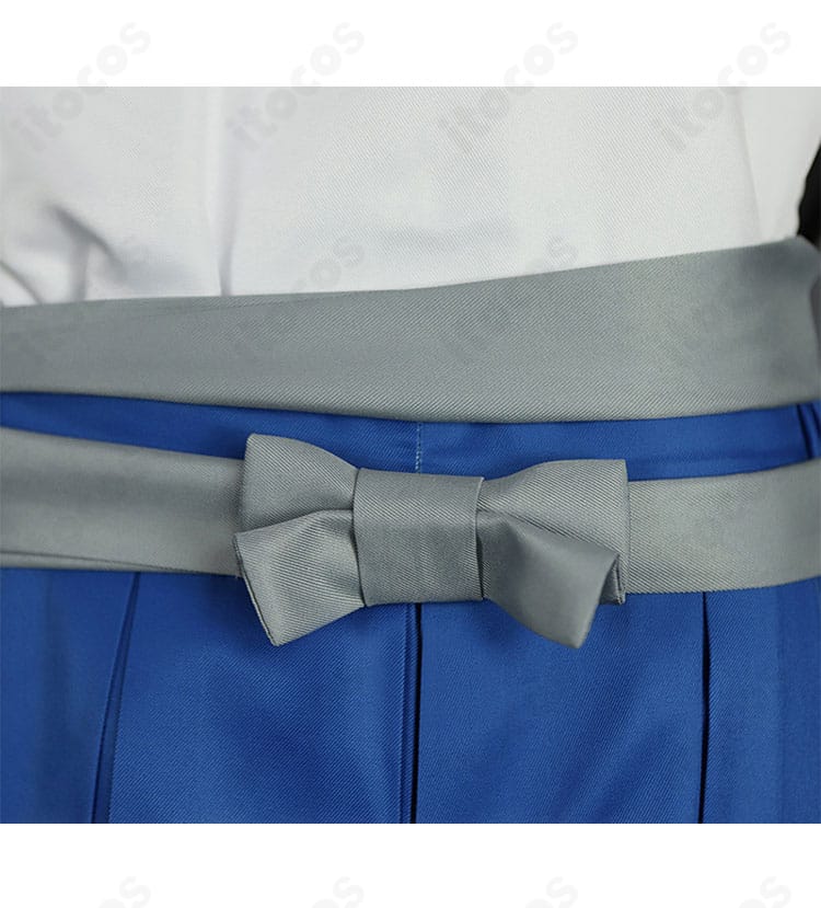 弧次郎衣装の帯の蝶結びディテール。背面アクセントの形状と仕上げが確認できるクローズアップ。