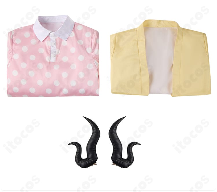 セット内容一覧。コート、ワンピース、頭飾りの3点セットを明示。