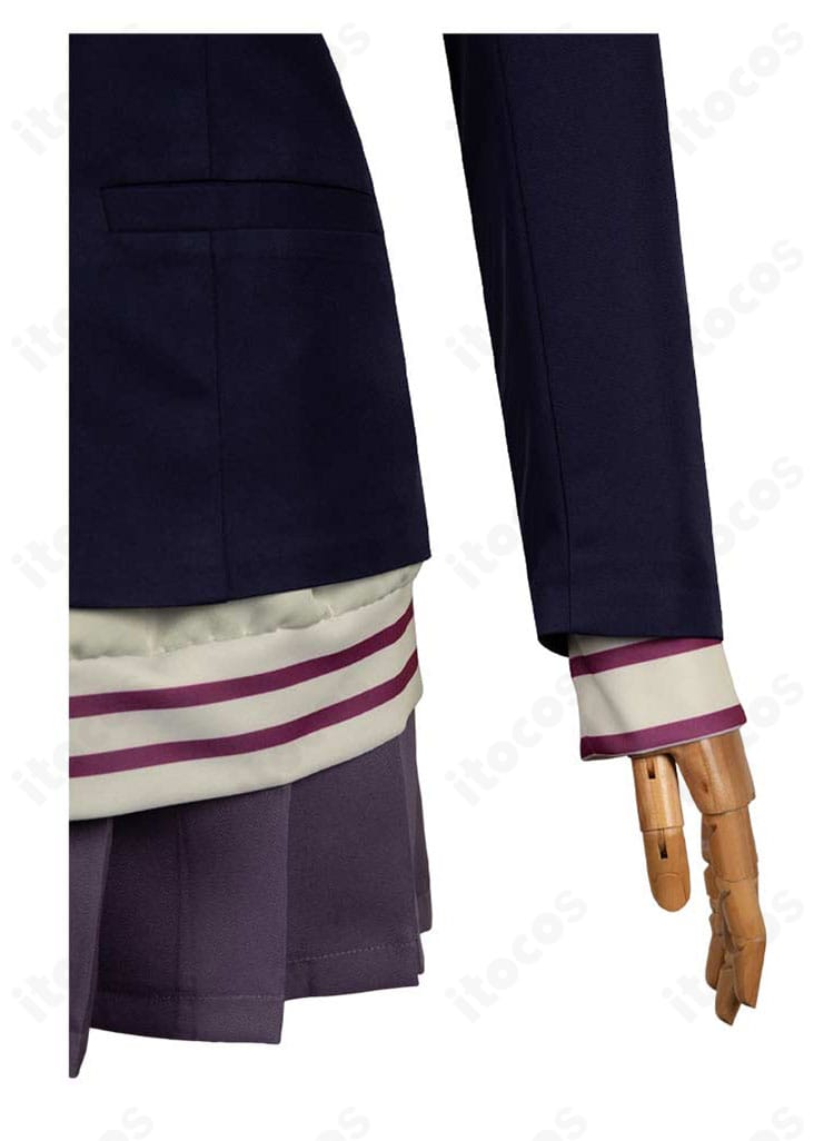 白鳥愛羅コスプレ衣装の袖口ディテール。縫製と装飾の作り込みを示す画像