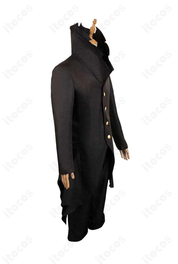 高倉健（オカルン）衣装の右側面ディテール。袖口とシルエットの作り込みを強調。