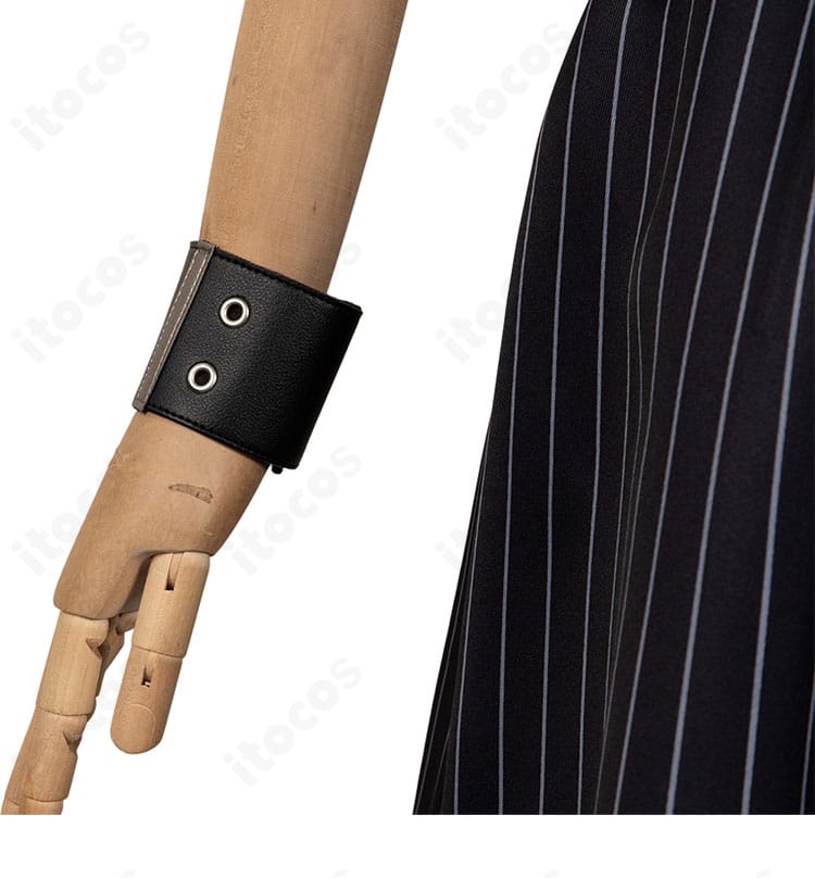 安和すばる ライブ衣装の腕飾り。質感と装着位置が分かるアクセサリー詳細写真