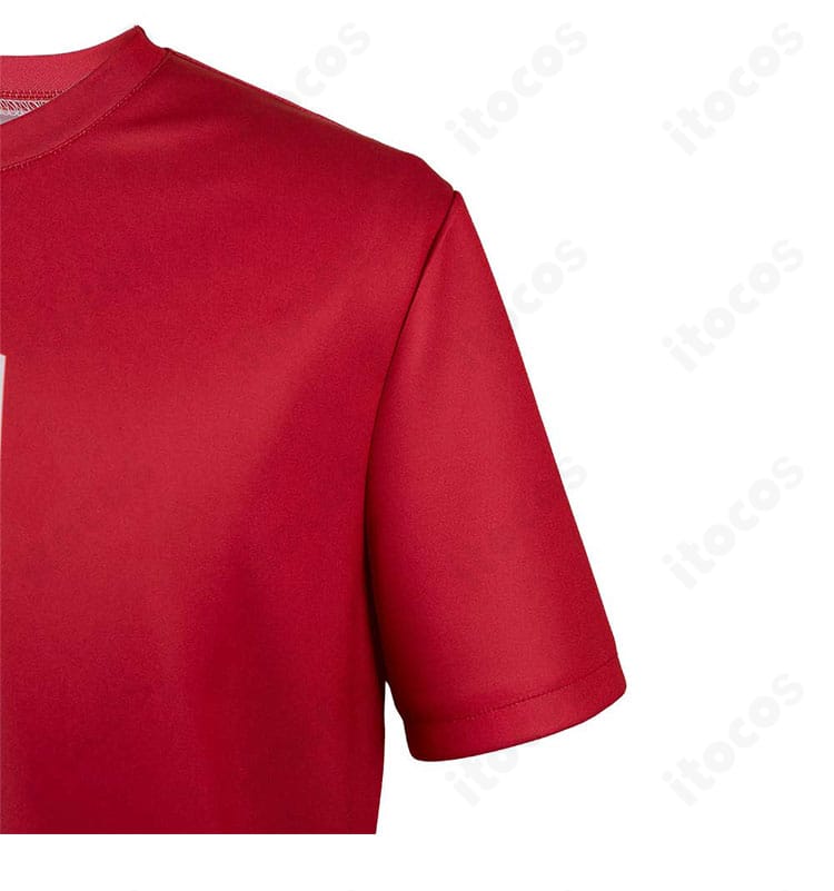 肩袖パーツのディテールアップ。井芹仁菜 ライブTシャツの装飾の質感と取り付け状態。