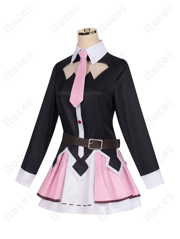 ゆんゆん コスプレ衣装 側面。スカートのフリル量とライン、ベルト位置のバランスが確認できる写真