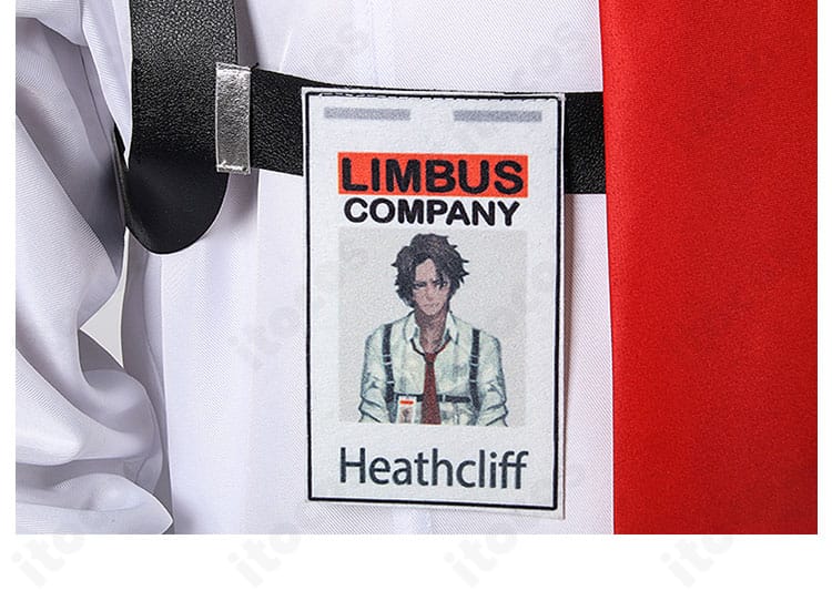 前胸の刺繍とデザイン細部。名札やステッチ、生地のマット質感が分かる拡大画像。