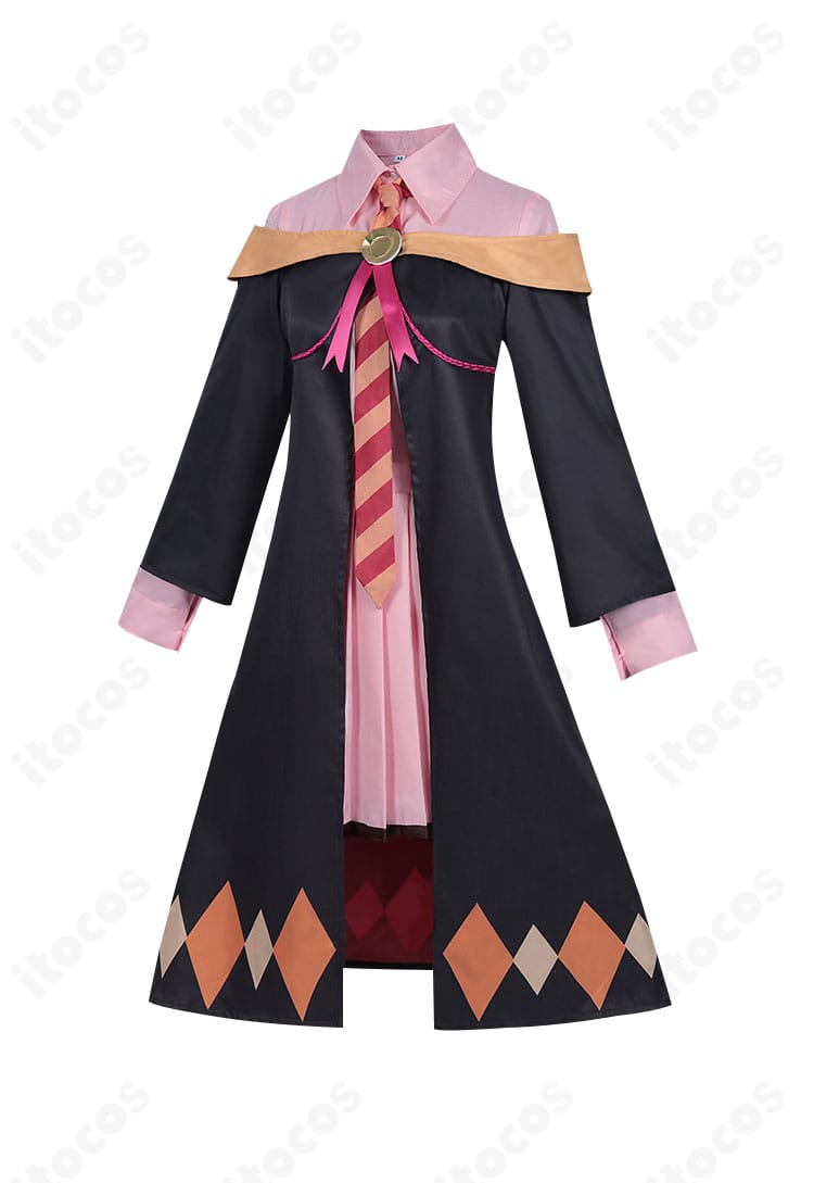 あるえ コスプレ衣装の側面画像。コートのラインとスカートのAラインシルエット、袖口の作りが見える角度。