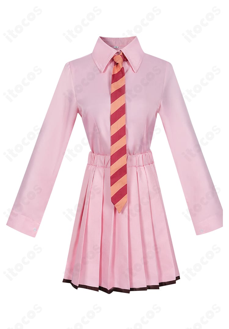 内搭スカートの正面ディテール。均一なプリーツと丈感で上品に見える仕様。