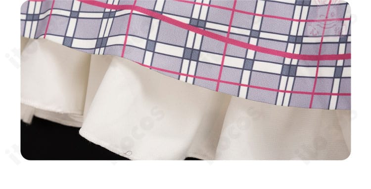 スカート裾のアップ。丁寧なヘム処理と落ち感が分かるテクスチャ表現