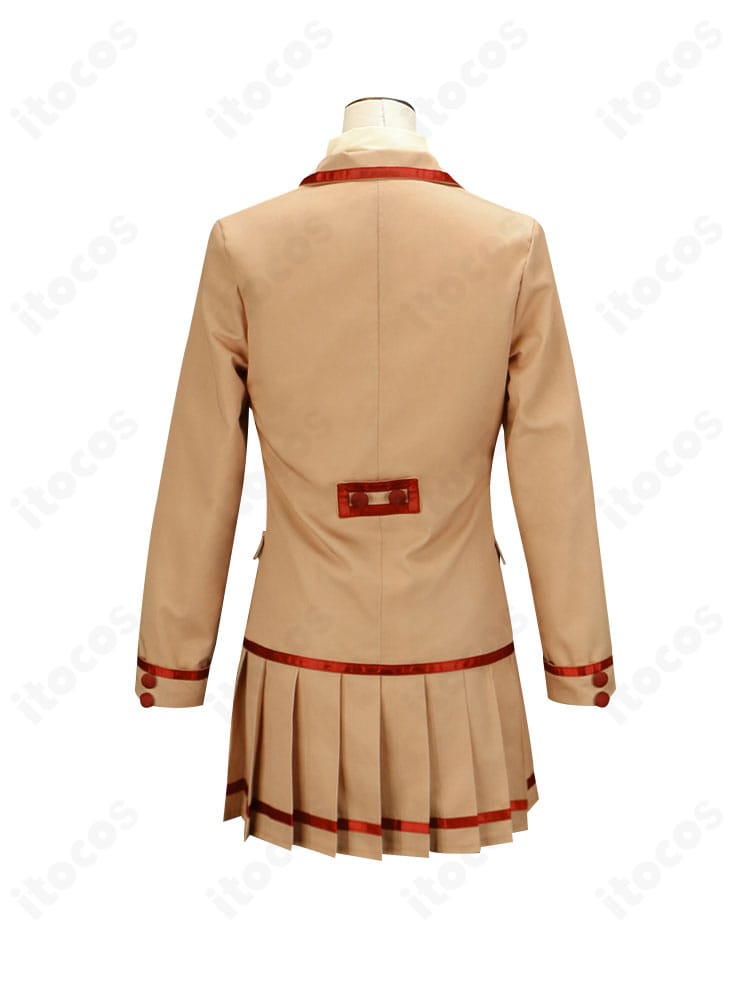 天野いちご 制服コスプレ（背面）。背中の縫製ラインとスカートのプリーツが美しく見える仕上がり