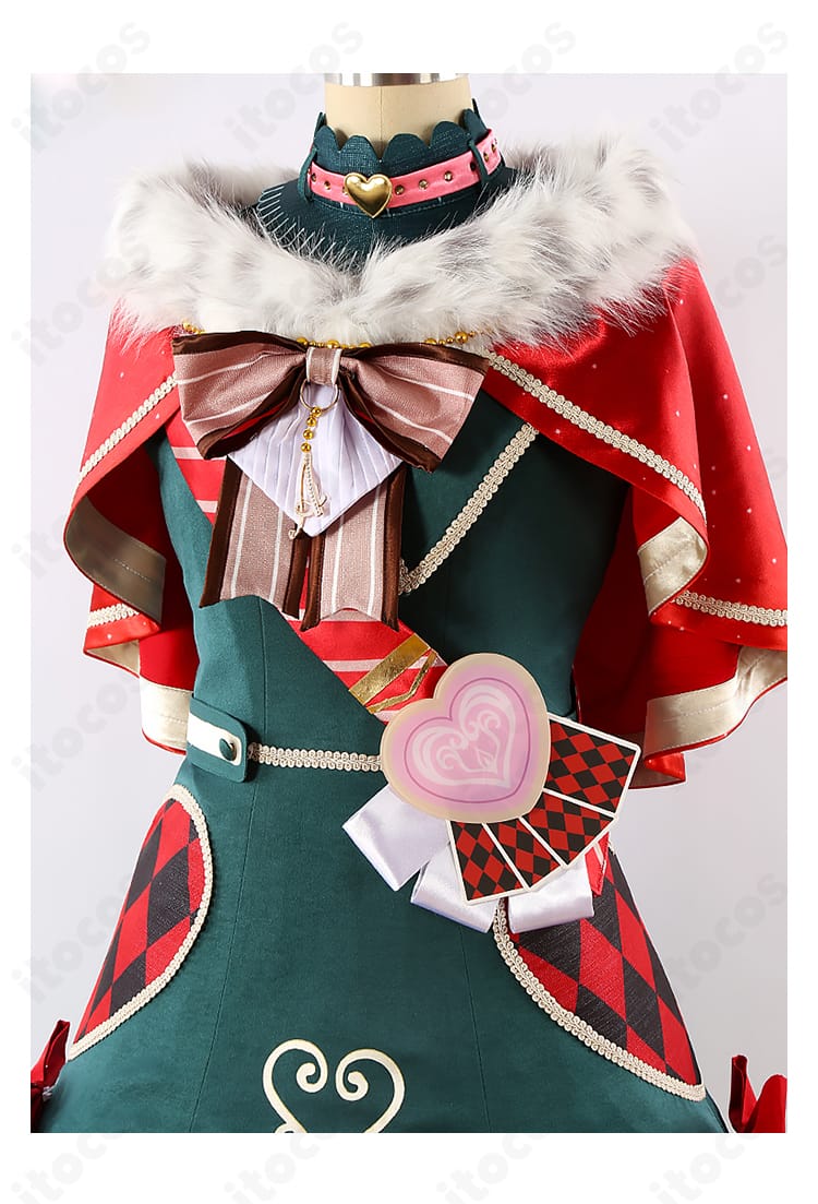 草薙寧々 コスプレ衣装の装飾アップ。王冠、蝶結び、チョーカーなど特徴的ディテールの近接撮影。