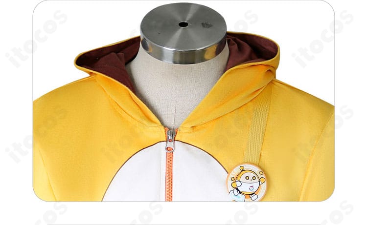 第五人格 幸運児 コラボ衣装の襟元ディテール。精巧な刺繍とカラーパーツの配置が見える。