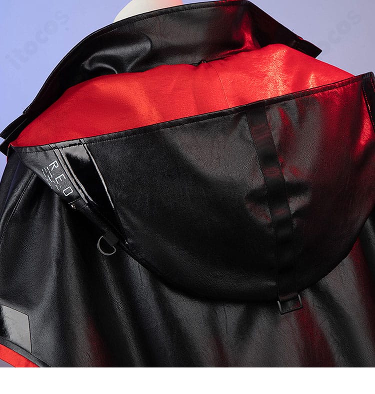 ウンファ コスプレ衣装 帽子の細部。軍帽の形とブリム、徽章が分かる画像。