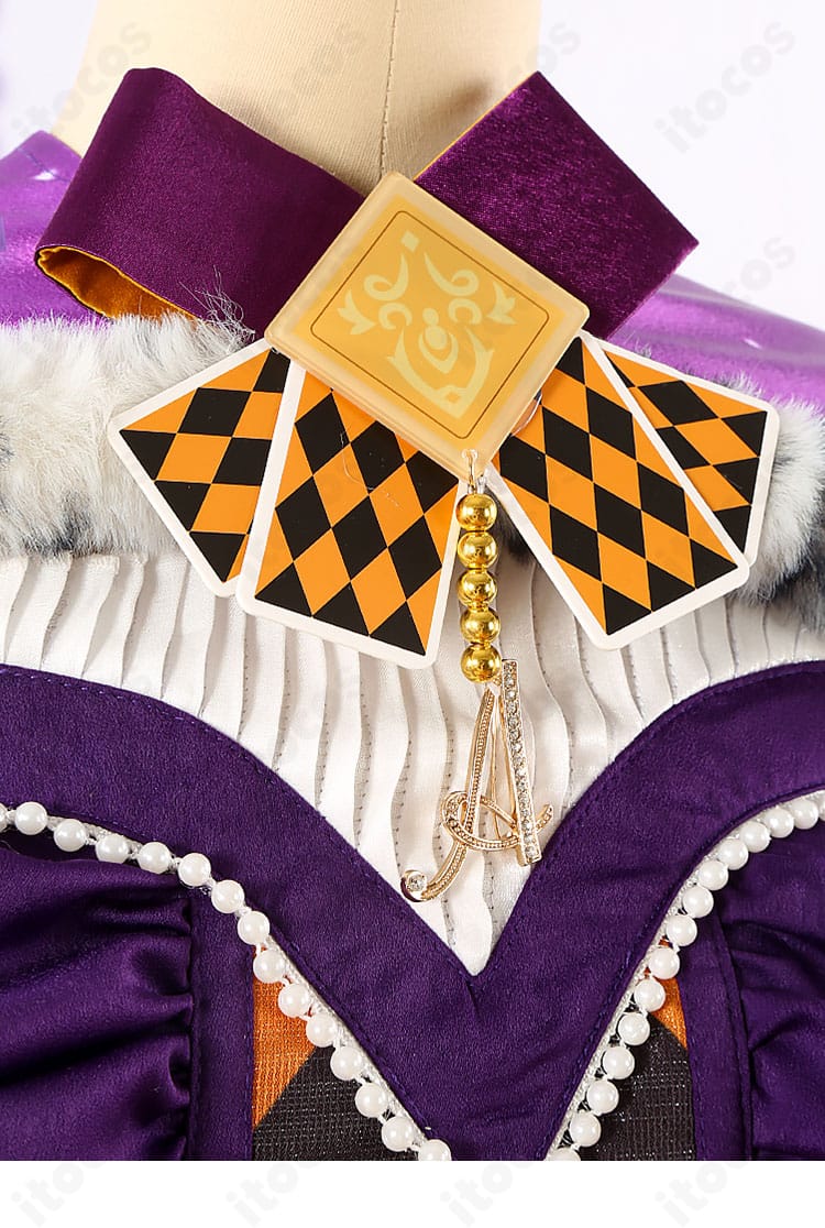 鳳えむ クイーン・オブ・ダイヤ衣装 襟元リボンの装飾。可愛らしさを引き立てるボウタイ。