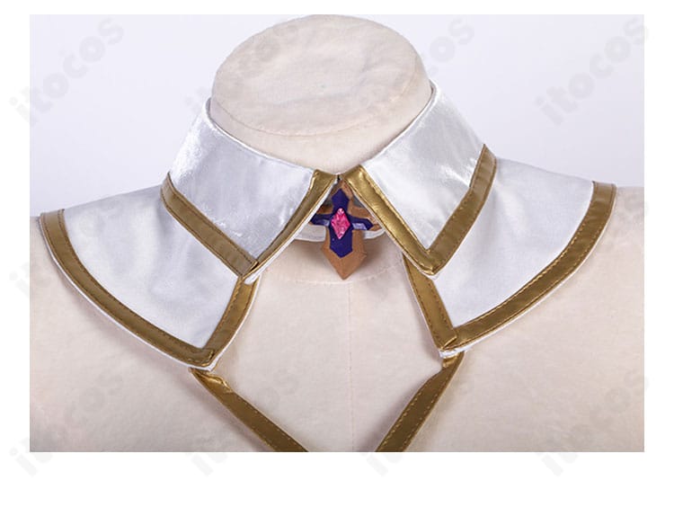 ユニコーン衣装の襟元装飾アップ。繊細な刺繍調パーツと飾りの構成が見える画像。