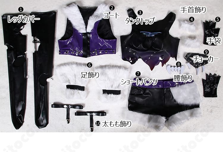 セット内容一式のレイアウト写真。コート、タンクトップ、ショートパンツ、小物類まで同梱アイテムが一目で把握できます。