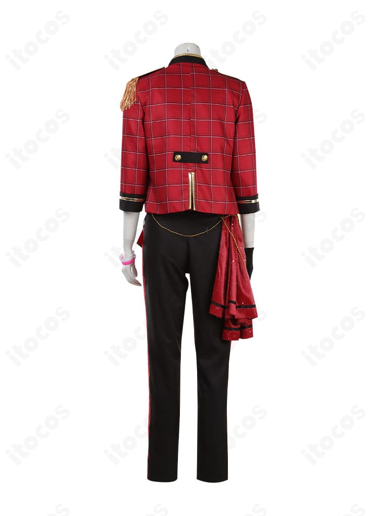 背面からの衣更真緒Trickstar衣装。背中の裁ち替えと裾のデザイン、装飾配置が見える写真。