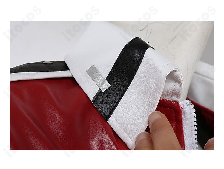 守沢千秋 コスプレ 衣領装飾のクローズアップ 縁取りと意匠の詳細