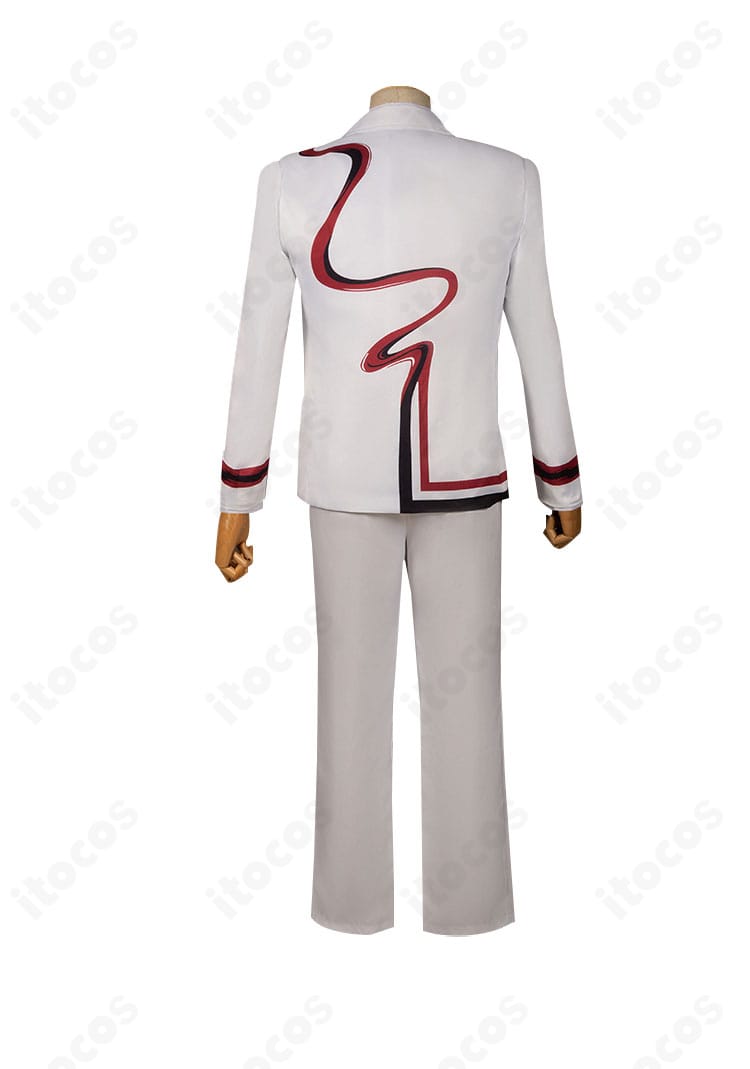 ホムラ（焰）コスプレ衣装 背面全体。背中のラインと腰飾りの造形を確認できる写真