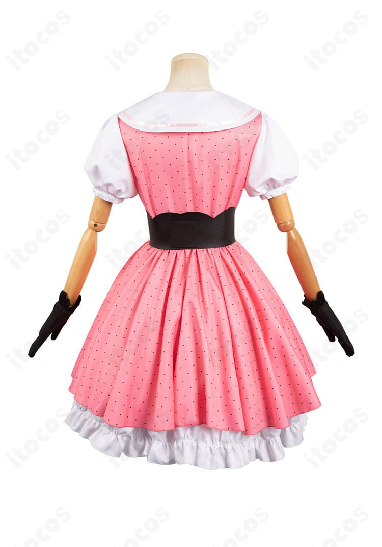 【推しの子】星野ルビー コスプレ衣装の背面。スカートの広がりと後ろ側の装飾を鮮明に掲載。