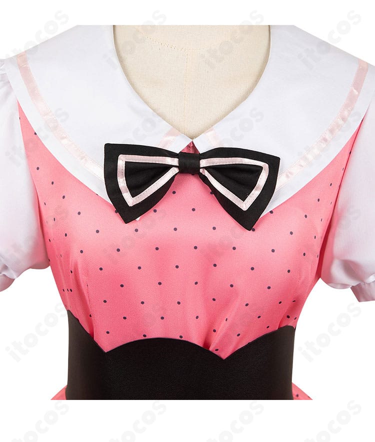 星野ルビー衣装の蝶ネクタイ装飾アップ。刺繍と立体感が映えるディテール写真。