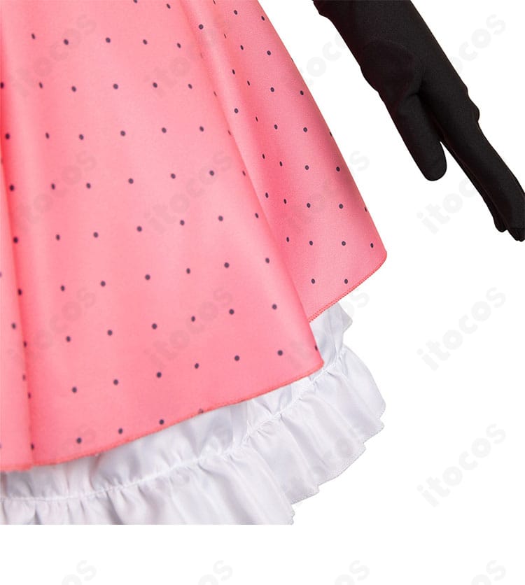 星野ルビー衣装のスカート裾ディテール。縁取りと装飾の仕上がりを強調。