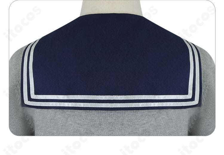 虎視餡子 コスプレ衣装の披肩風デザイン。アクセント装飾が全体の統一感を高めるディテール。