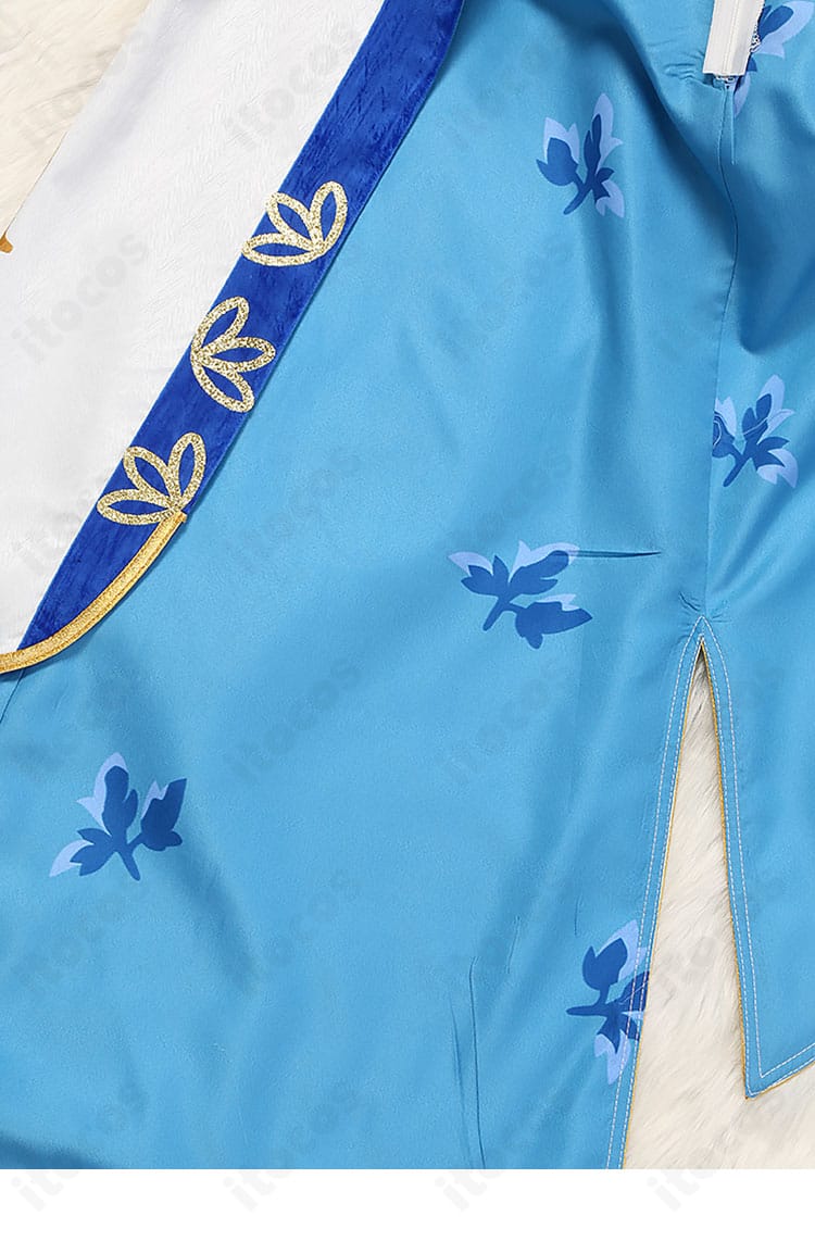 衣装内側の仕立て接写。裏地処理と縫製の丁寧さを示す