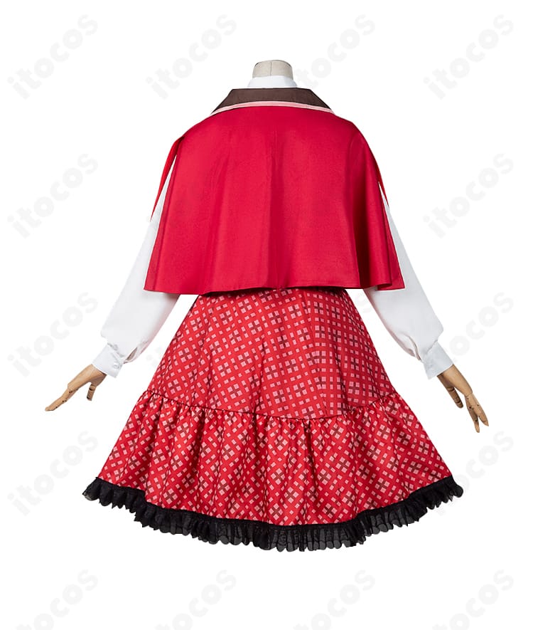 背面全体画像。コートの背中ラインやスカートの落ち感、縫製の仕上げを確認できます。