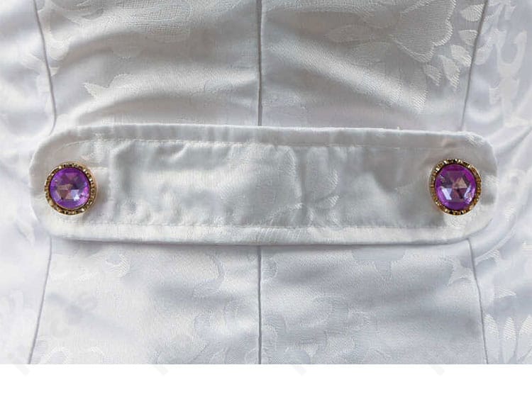 エミリア通常衣装コスプレの背面ディテール。ウエストラインとドレープ感を示す近景