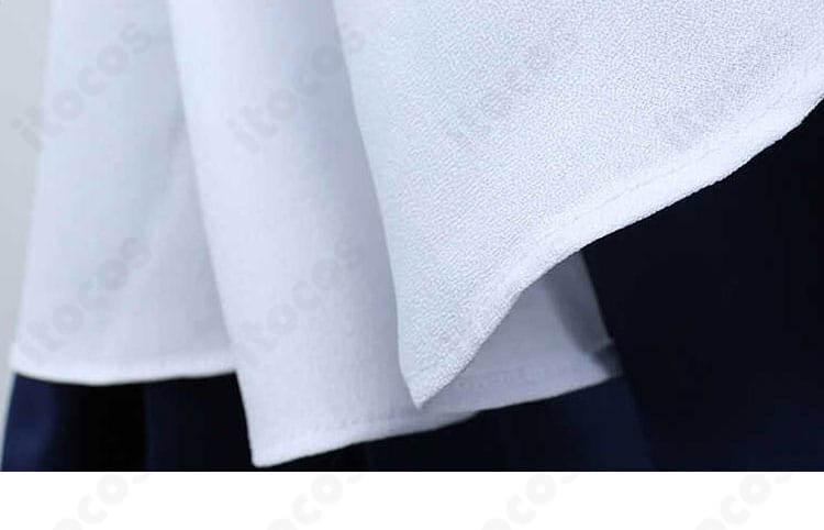 左腿部の装飾ディテール。左右でバランスの取れた意匠を忠実再現。