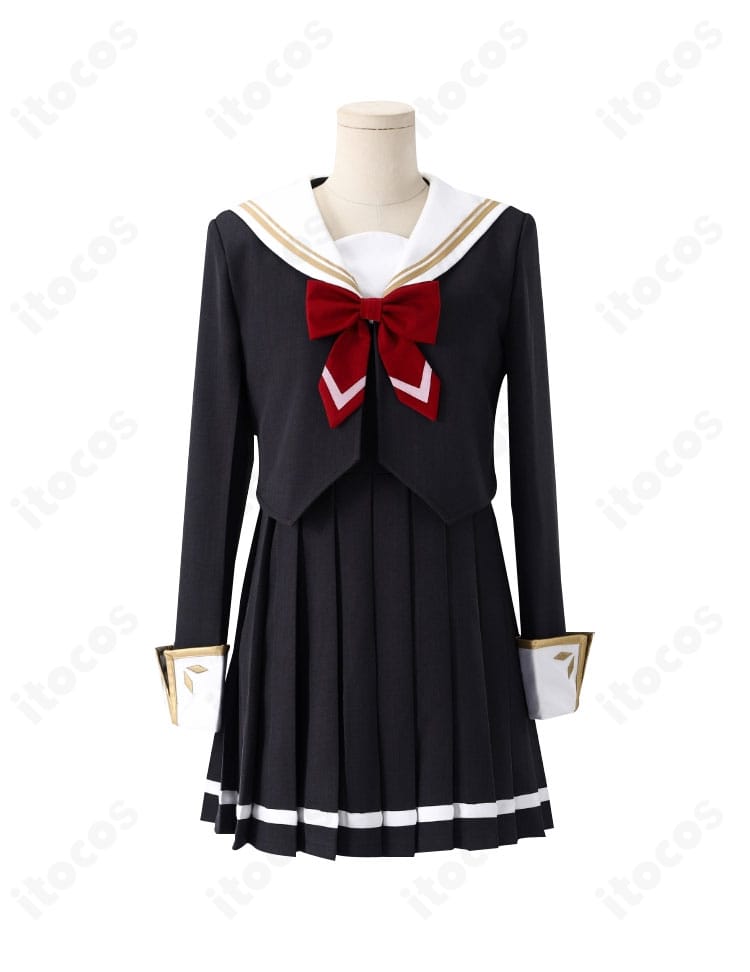 アリサ・ミハイロヴナ・九条 制服コスプレ 正面全身図。学園制服の端正なシルエットを高再現で表現。