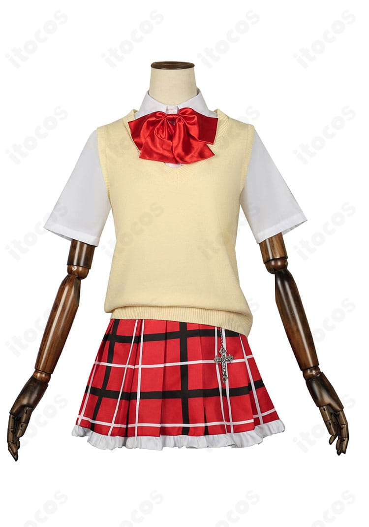 小鳥遊六花 夏服コスプレ衣装の正面。ベストとシャツ、スカーフの配置が分かるディテール写真