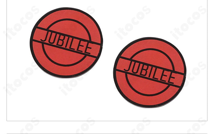 ジュビリー コスプレ衣装の耳飾り詳細。小ぶりでも映えるアクセサリー