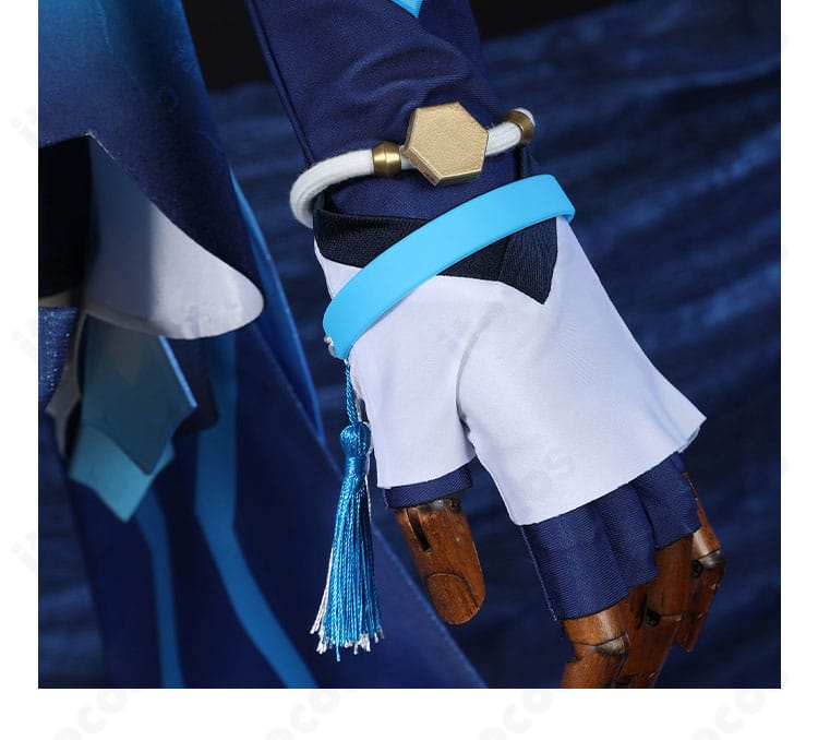 ムアラニ衣装の手袋ディテール。指先までデザインを再現しポージングに映える