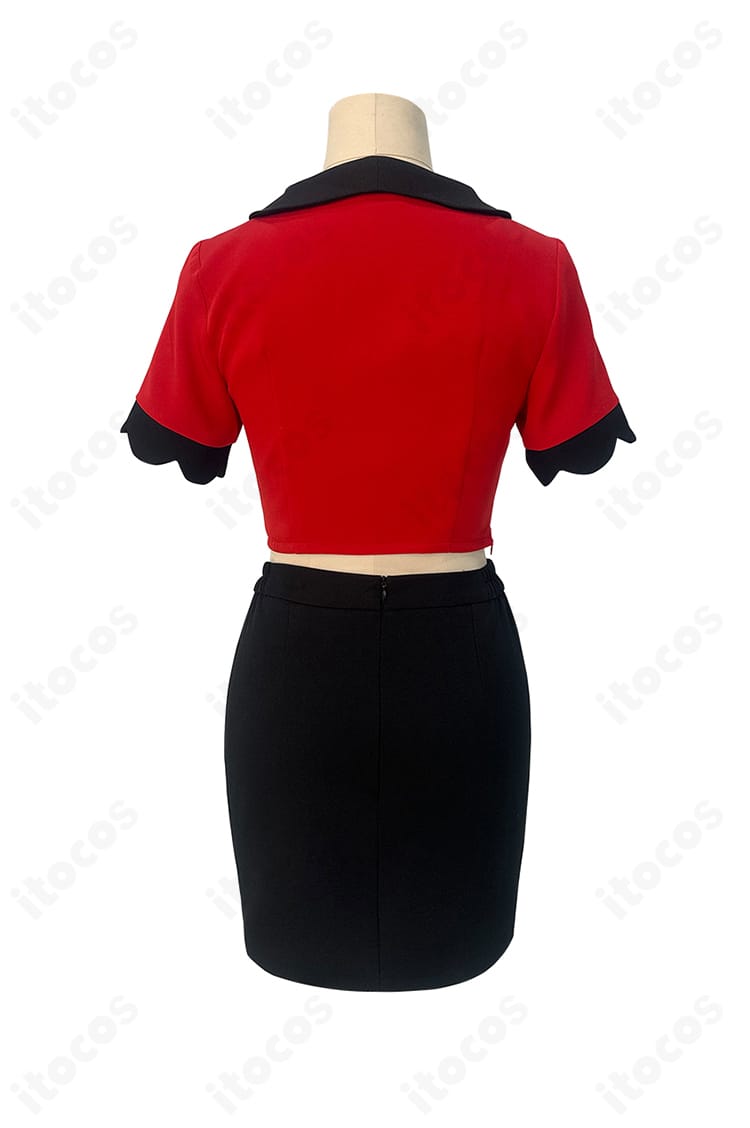 ヴァギー コスプレ衣装の背面デザイン｜後ろ姿のラインと装飾を示す画像