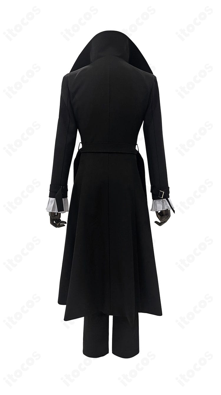 コスプレ衣装の背面全景。背中の切り替えラインと裾の落ち感を確認できるディテール。