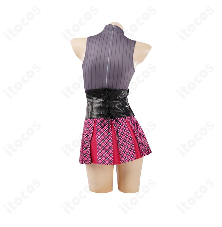 753♡（ナゴミ）衣装の背面。背中の装飾配置とスカートの落ち感、全体の仕上がりを確認できる後ろ姿。