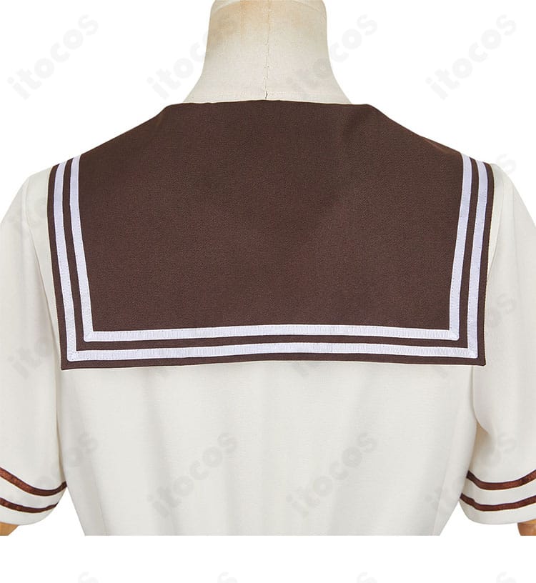 温水佳樹コスプレ衣装の披肩風パーツ。肩に掛かる装飾のデザイン性と質感を示したアップ。