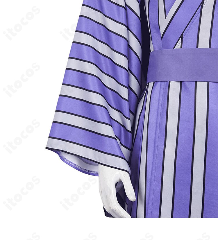 帯背面の装飾ディテール。固定力とシルエット維持の設計ポイントを確認。