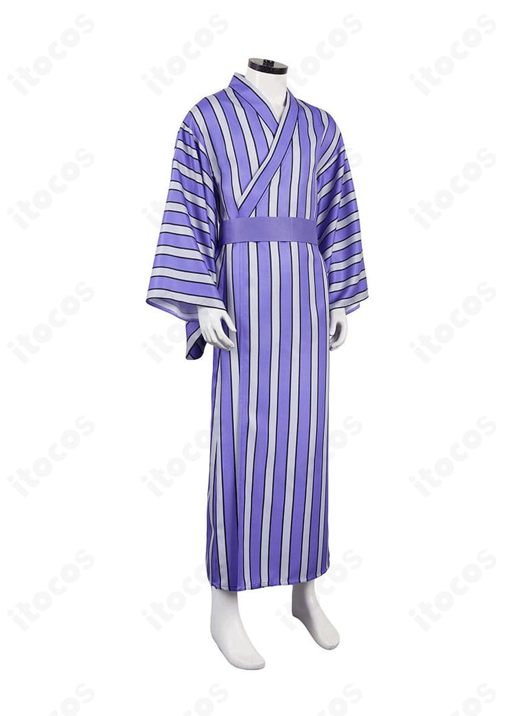 保科宗四郎 コスプレ衣装の右側面。袖の落ち感と脇線のきれいな直線シルエットを強調。