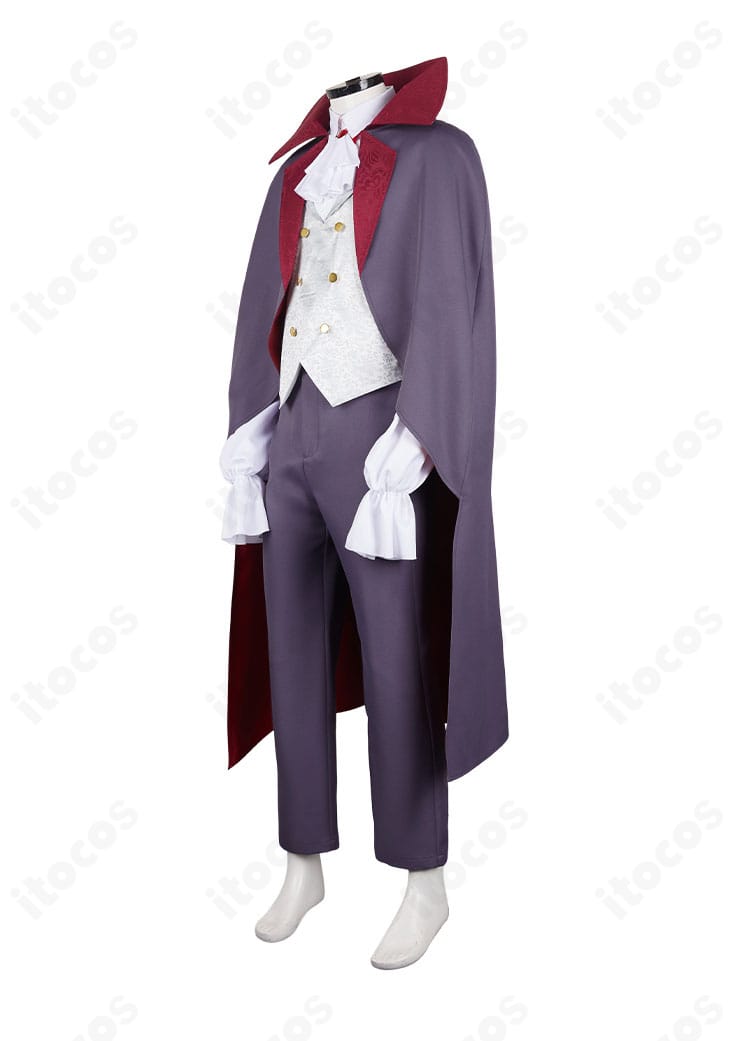 ダンジョン飯 ミスルン 吸血鬼 コスプレ衣装の左側面。ベストとマントの落ち感、装飾バランスを確認できるカット。