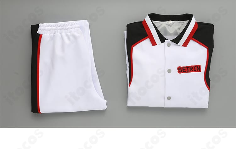 黒子テツヤ 誠凛高校ジャージのセット内容。上着とズボンの2点セットが並ぶ確認画像。