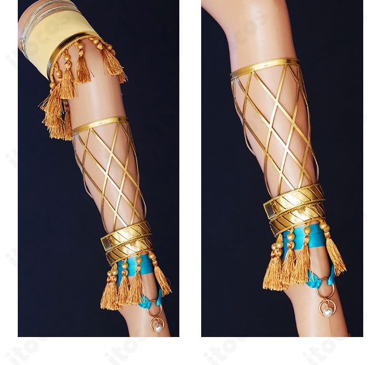 脚部装飾の詳細。足飾り・足首飾りのデザインと着用イメージが分かる。