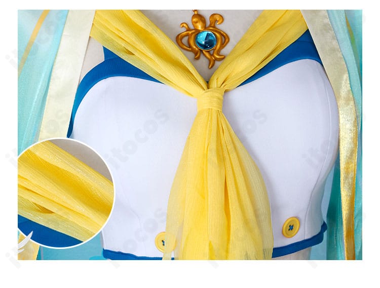 名誉首席コスプレの領巾装飾クローズアップ。質感と縁取りのディテールが分かる寄りの画像。